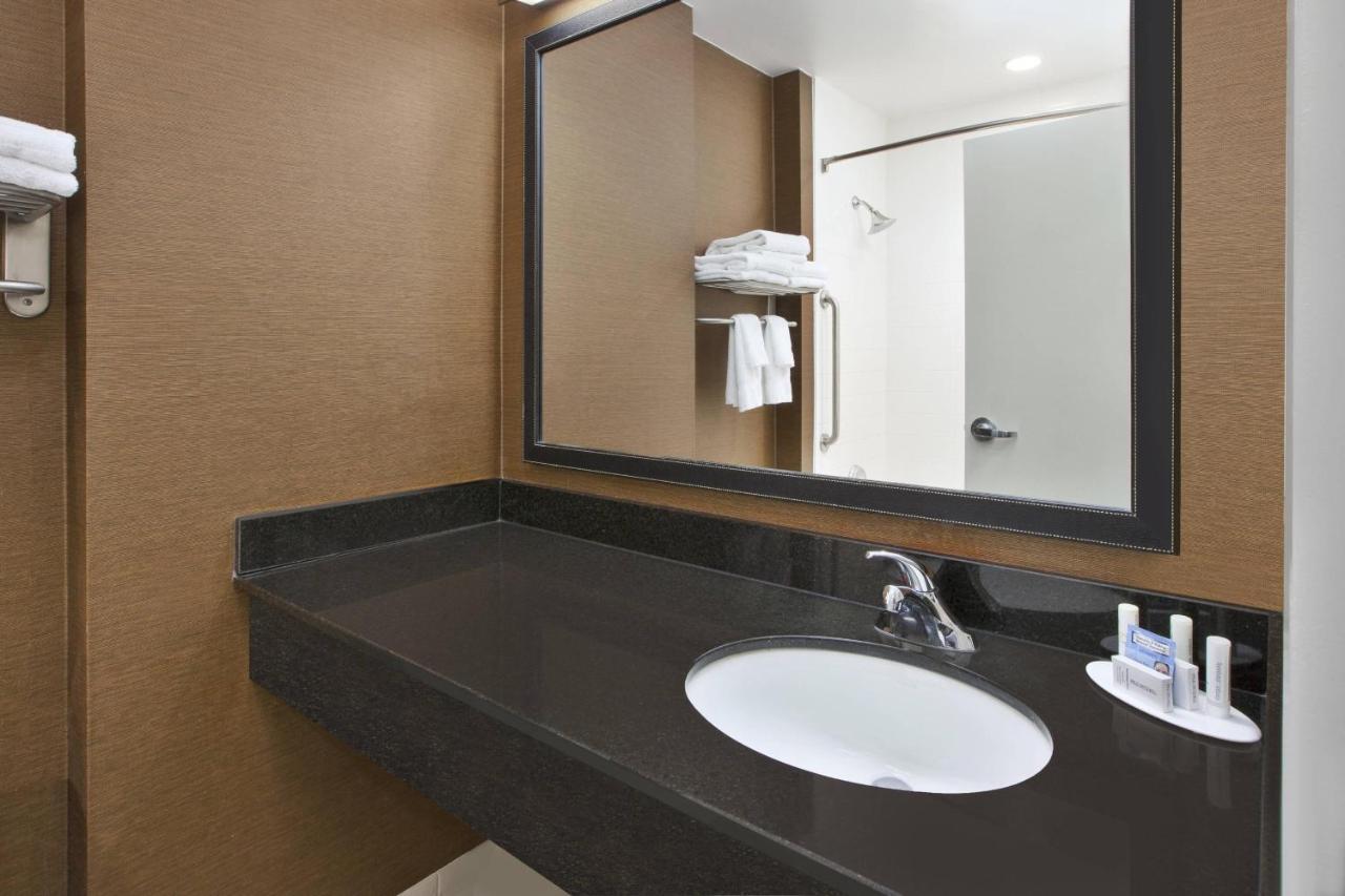 Fairfield Inn & Suites By Marriott Milwaukee Downtown Eksteriør bilde
