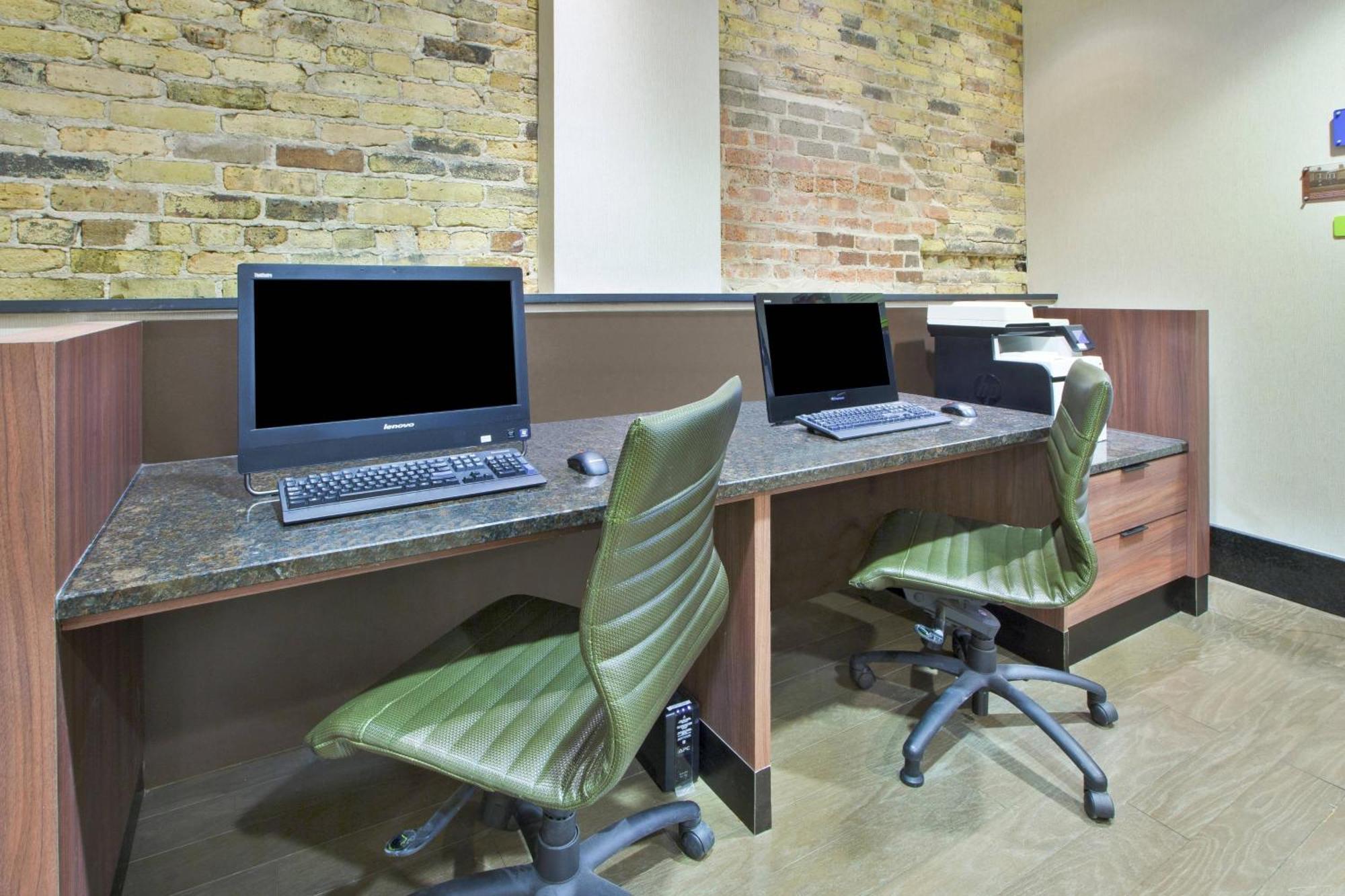 Fairfield Inn & Suites By Marriott Milwaukee Downtown Eksteriør bilde