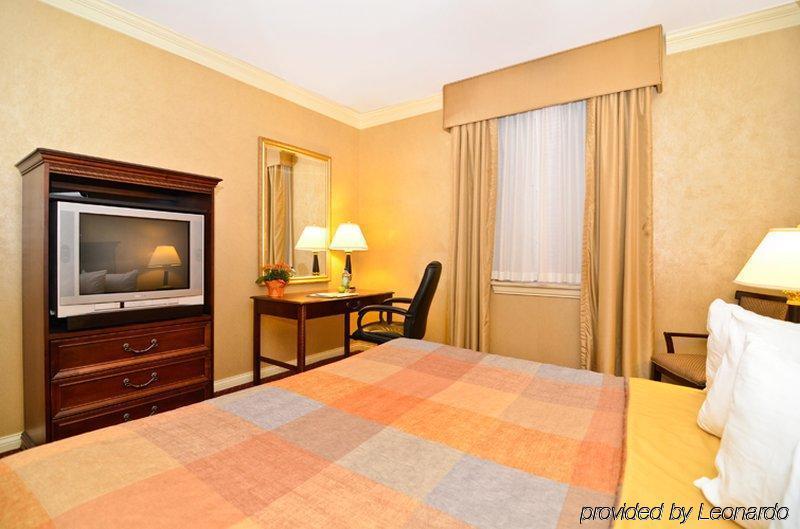 Fairfield Inn & Suites By Marriott Milwaukee Downtown Rom bilde